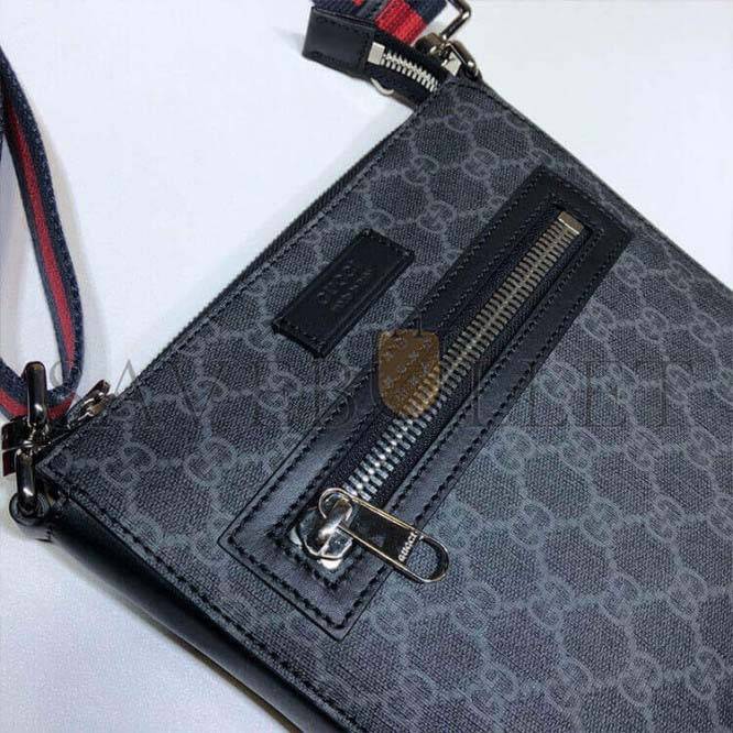 G*u*i black small messenger bag 523599 (23.5*21*4.5cm)
